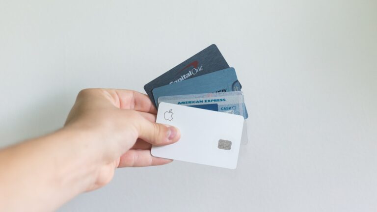 Was ist der Unterschied zwischen Kredit- und Debitkarten?