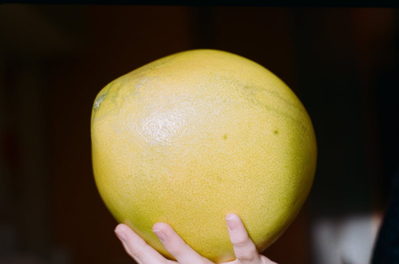 Pomelo: Eine Frucht mit vielfältigen Facetten